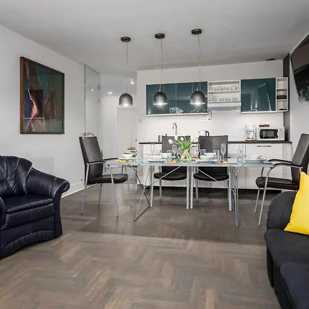 Zielone Powisle, Sun & Snow Warsaw